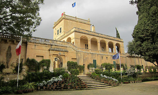 Дворец Сан-Антон